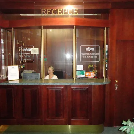 U Hroznu Hotel 3*